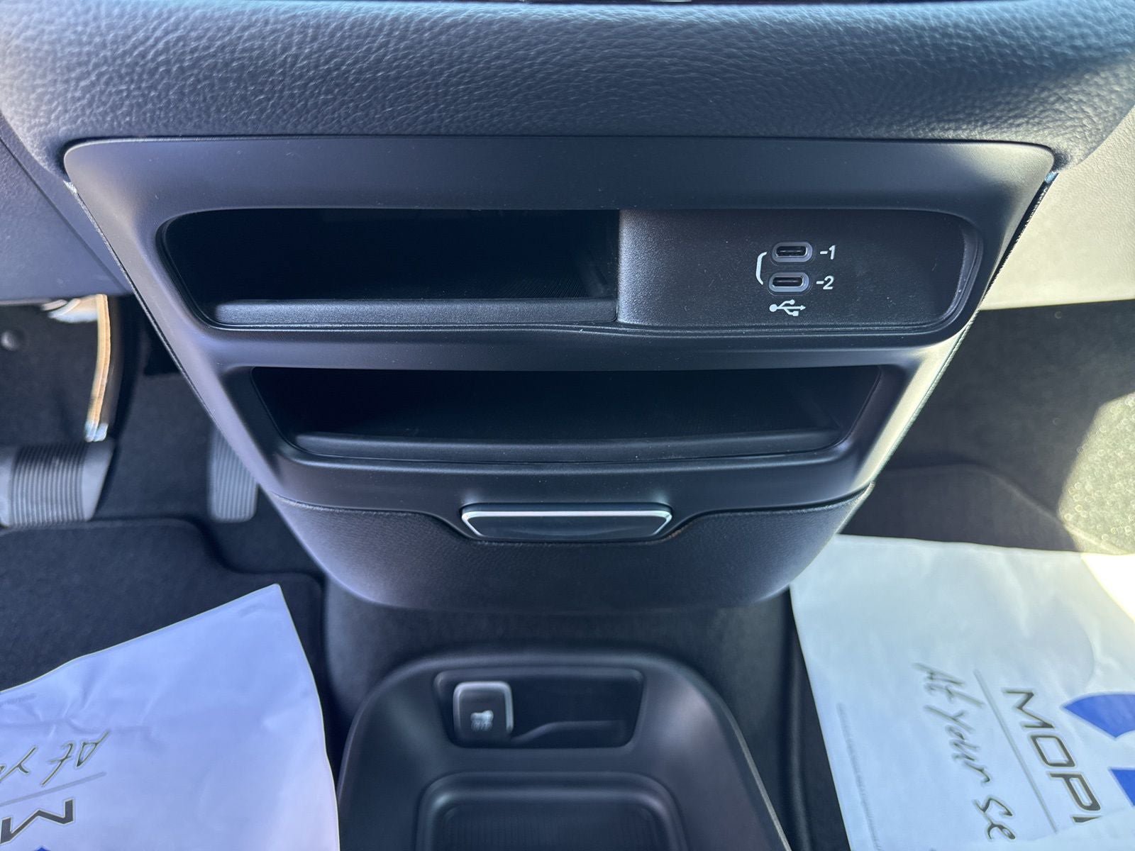 New 2026 Chrysler Pacifica Select AWD/4WD image 22