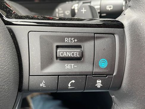 Certified 2024 Nissan Rogue Platinum w/ Platinum Premium Package image 16