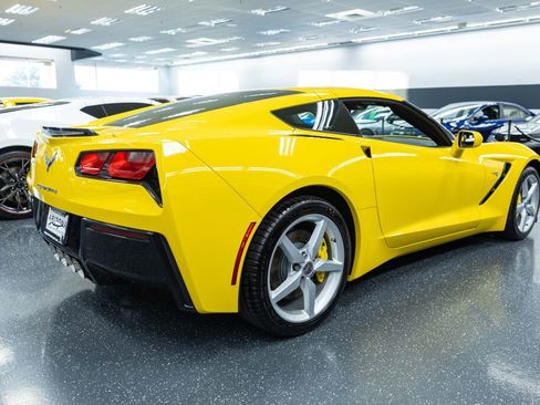 Used 2014 Chevrolet Corvette Stingray Coupe image 5