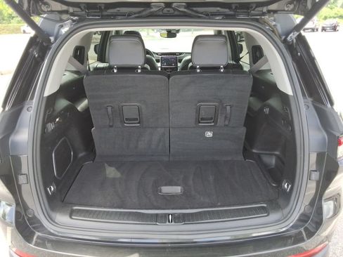 Used 2022 Jeep Grand Cherokee L Limited AWD/4WD image 16