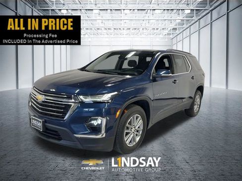 Used 2023 Chevrolet Traverse LT AWD/4WD image 1