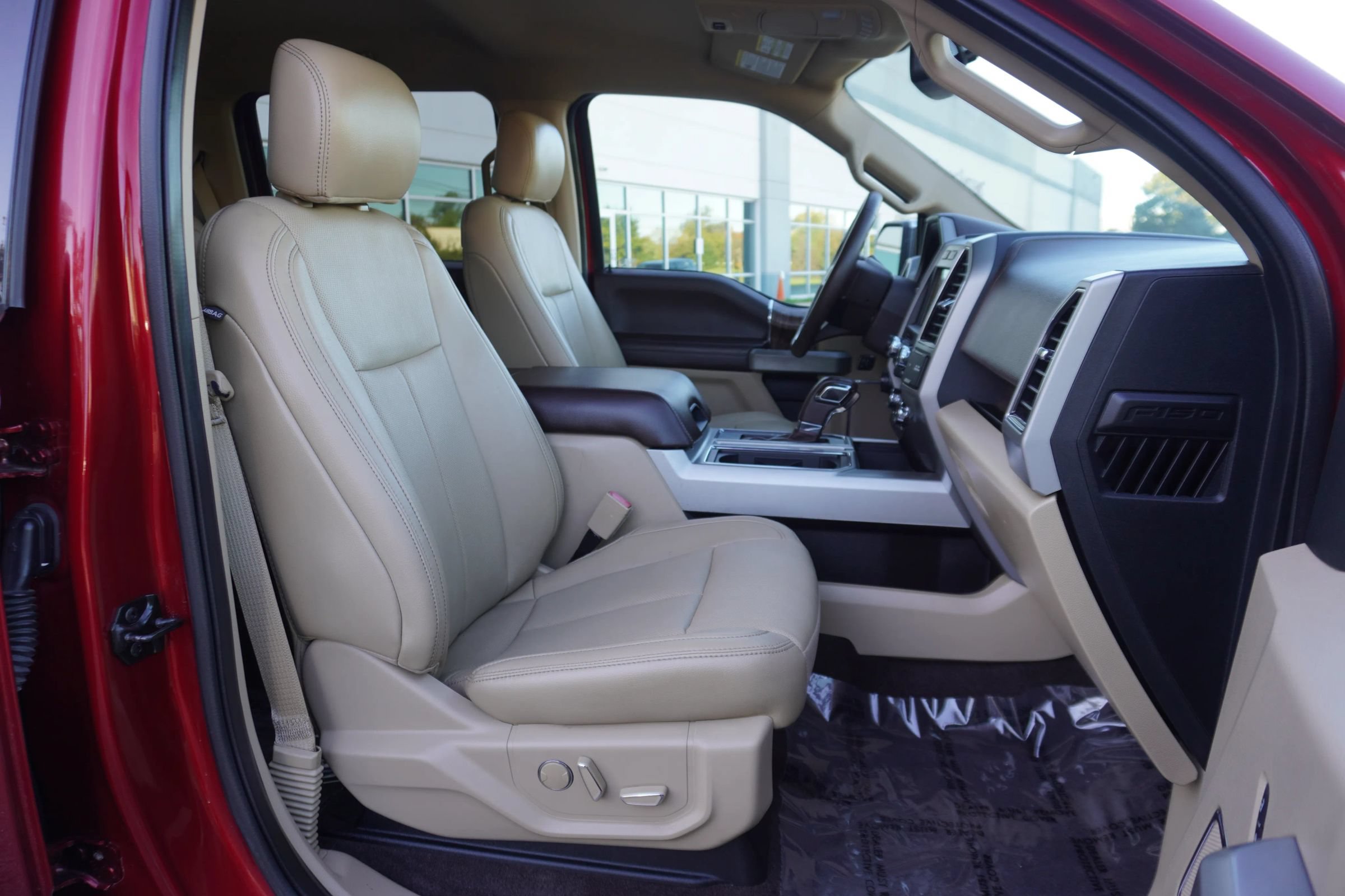 Used 2018 Ford F150 Lariat AWD/4WD image 10