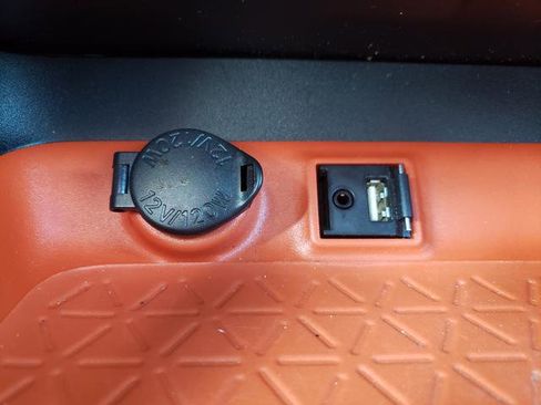 Used 2019 Toyota RAV4 Adventure image 25