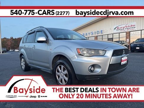 Used 2012 Mitsubishi Outlander ES image 1