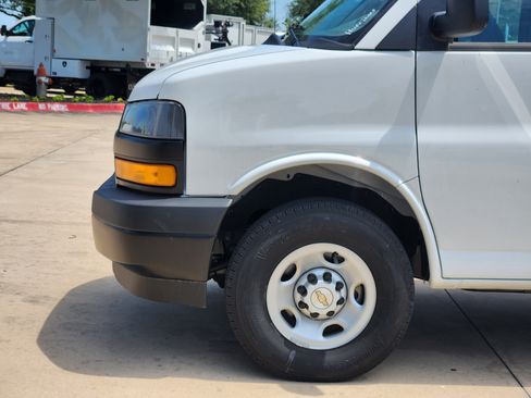 New 2024 Chevrolet Express 2500 w/ Driver Convenience Package image 14