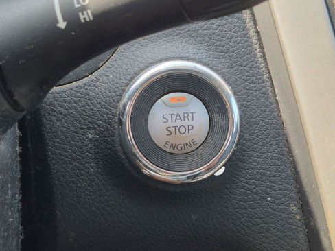 Used 2016 Nissan Altima 2.5 SV FWD image 25