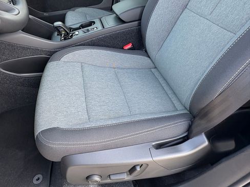 New 2026 Volvo XC40 B5 Core AWD/4WD image 19