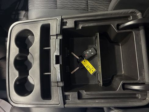 Used 2020 Chevrolet Tahoe 2WD image 21