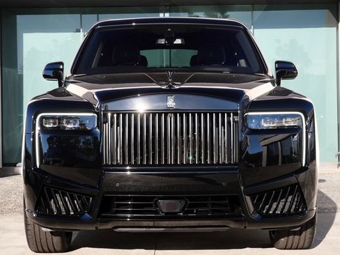 New 2026 Rolls-Royce Cullinan Black Badge image 5