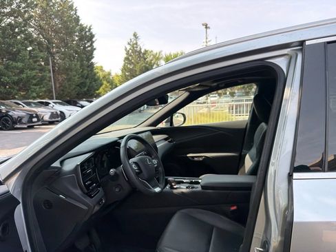 Used 2023 Lexus RX 350 Premium w/ Accessory Package AWD/4WD image 19