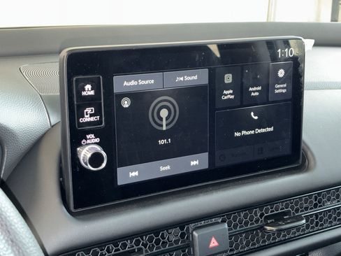 Certified 2026 Honda HR-V LX image 29