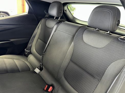 Used 2023 Chevrolet Bolt EUV LT image 17