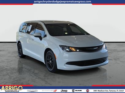 Certified 2017 Chrysler Pacifica LX