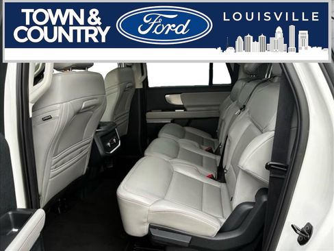 Used 2025 Ford Expedition Max Active AWD/4WD image 5