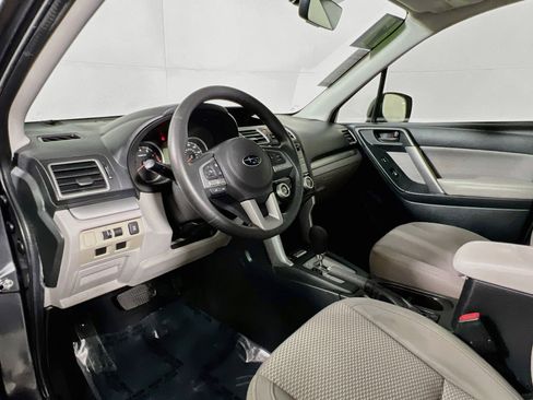 Used 2017 Subaru Forester 2.5i Premium w/ All-Weather Package AWD/4WD image 30