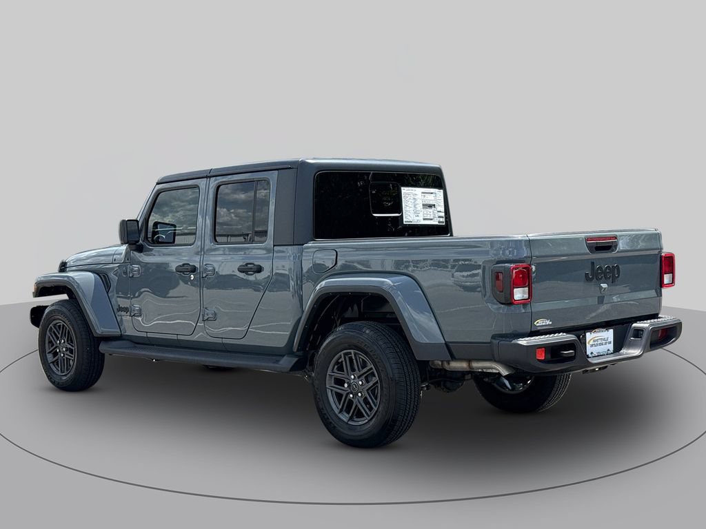 Used 2025 Jeep Gladiator Sport AWD/4WD image 5