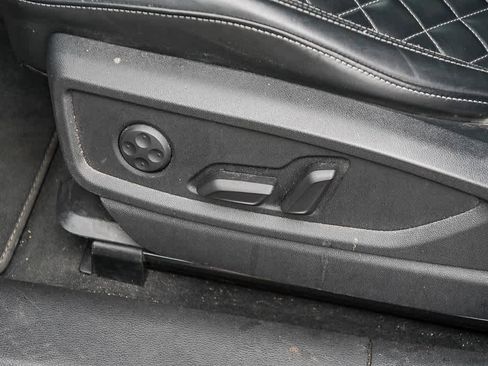 Used 2018 Audi SQ5 Premium Plus w/ Navigation Package image 20