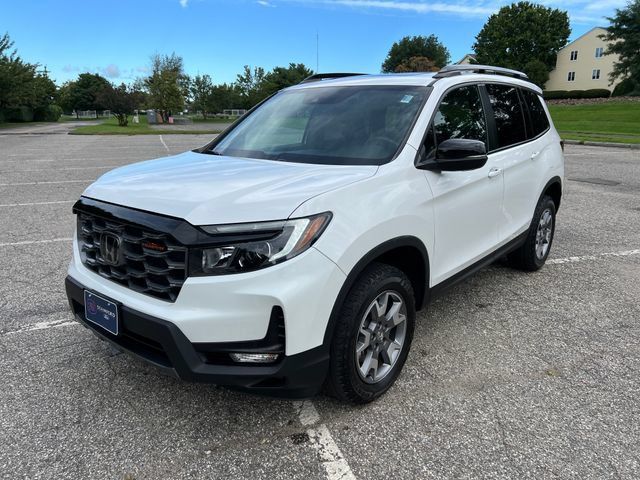 Used 2023 Honda Passport TrailSport image 5