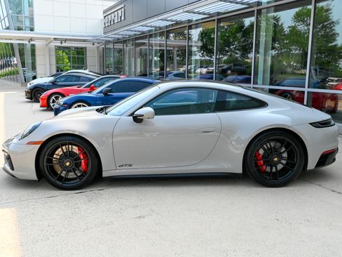 Used 2024 Porsche 911 Carrera GTS RWD image 8