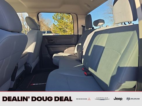 Used 2017 RAM 2500 Tradesman w/ Chrome Appearance Group image 24