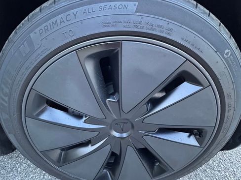 Used 2025 Tesla Model 3 Long Range RWD image 6