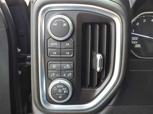 Used 2019 GMC Sierra 1500 AT4 w/ AT4 Premium Package AWD/4WD image 11