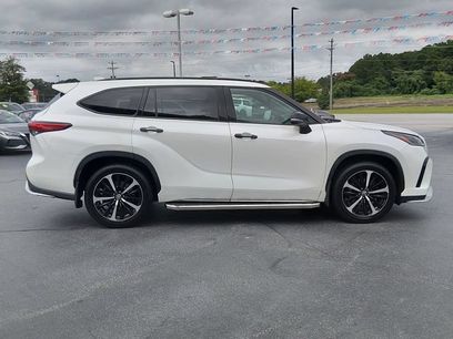 Used 2021 Toyota Highlander XSE