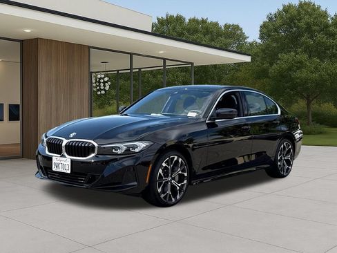 Used 2026 BMW 330i Sedan w/ Parking Assistance Package RWD image 2