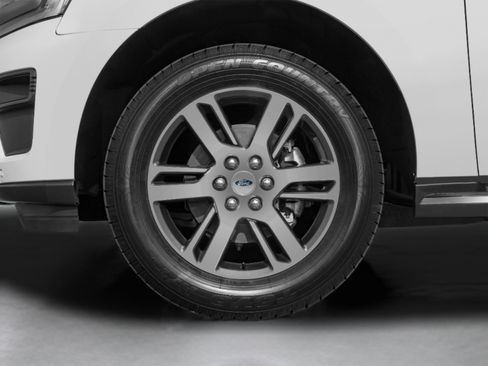 Used 2023 Ford Expedition XLT RWD image 48