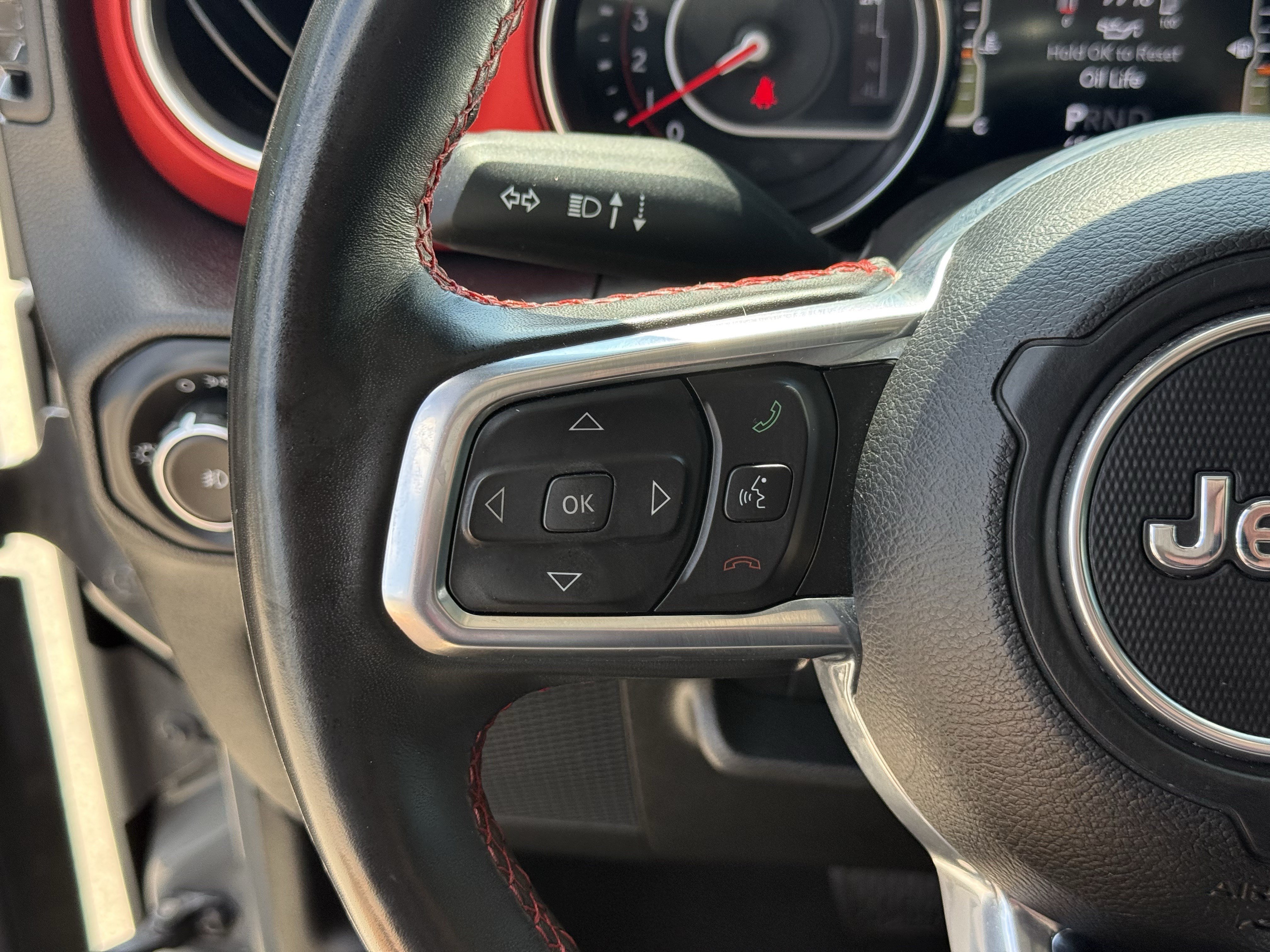 Used 2022 Jeep Wrangler Rubicon w/ Cold Weather Group AWD/4WD image 16