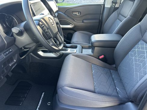 New 2026 Nissan Frontier SV image 10