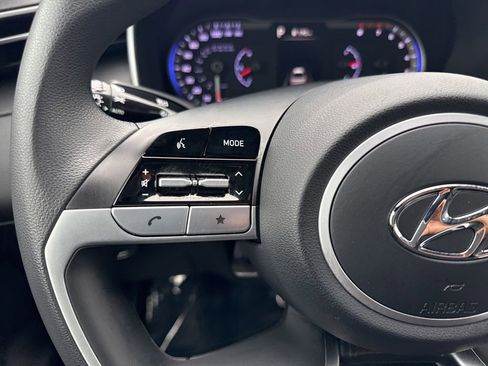 Used 2024 Hyundai Santa Cruz SE AWD/4WD image 13