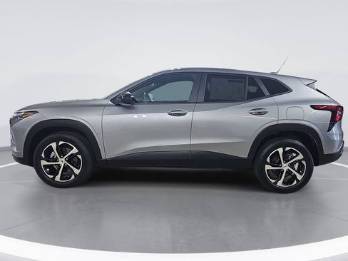Used 2024 Chevrolet Trax RS w/ Driver Confidence Package FWD image 7