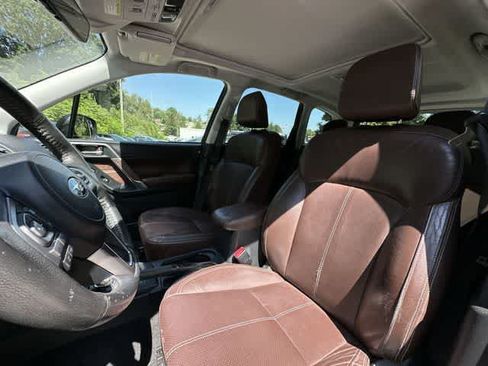 Used 2018 Subaru Forester 2.5i Touring w/ Popular Package #3B AWD/4WD image 16
