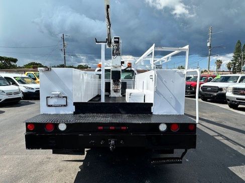 Used 2000 Ford F550 image 7