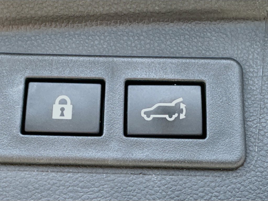 Used 2023 Subaru Outback Premium AWD/4WD image 31