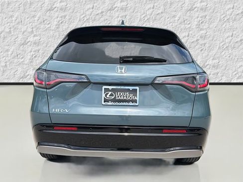 Used 2024 Honda HR-V EX-L image 4