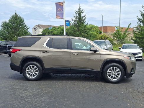 Used 2020 Chevrolet Traverse LT w/ LPO, Floor Liner Package AWD/4WD image 7