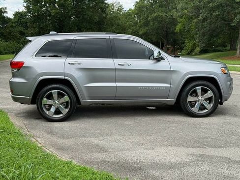 Used 2015 Jeep Grand Cherokee Overland AWD/4WD image 7