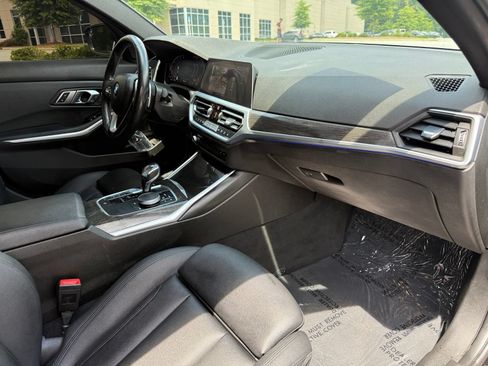 Used 2019 BMW 330i Sedan w/ Convenience Package RWD image 24