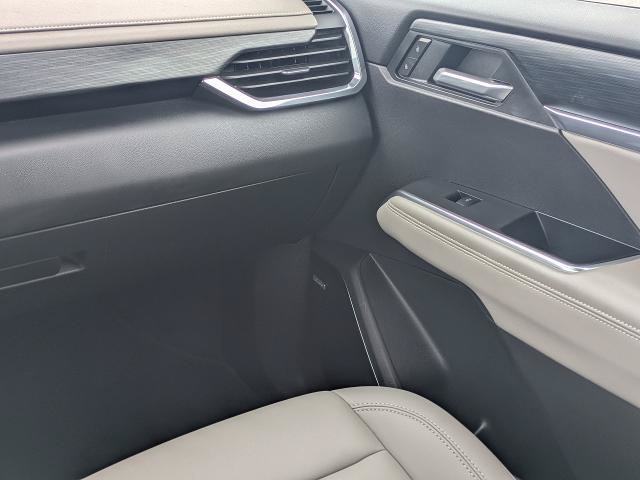 Certified 2026 GMC Acadia Elevation w/ Elevation Premium Package FWD image 18