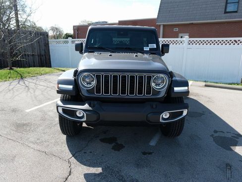 New 2025 Jeep Wrangler Unlimited Sahara AWD/4WD image 14