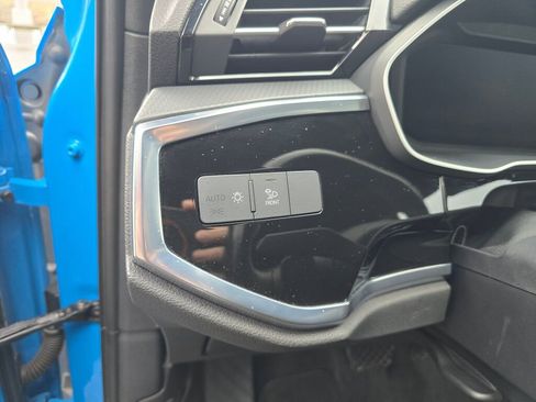 Used 2023 Audi Q3 2.0T Premium image 18