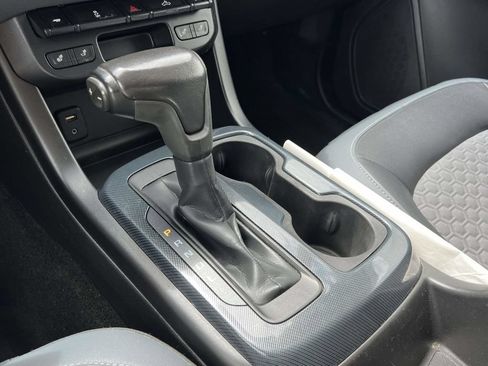 Used 2017 Chevrolet Colorado Z71 AWD/4WD image 31