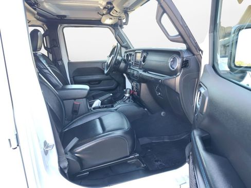 Used 2022 Jeep Wrangler Unlimited Rubicon 4xe w/ Cold Weather Group image 24