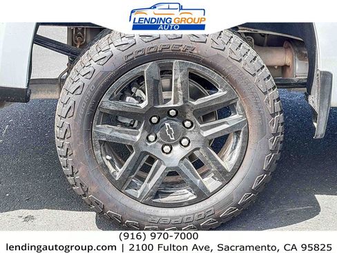 Used 2025 Chevrolet Silverado 1500 LT Trail Boss w/ Protection Package AWD/4WD image 10