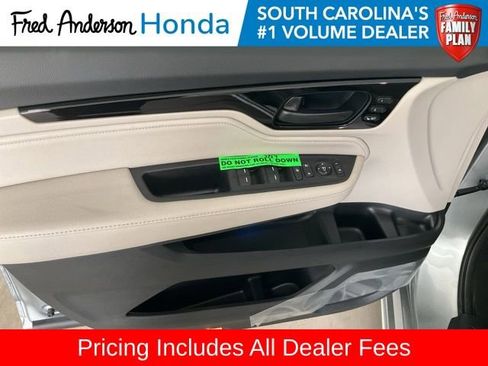 New 2026 Honda Odyssey Touring image 5
