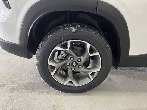 New 2026 Chevrolet Trax LT w/ Driver Confidence Package image 31