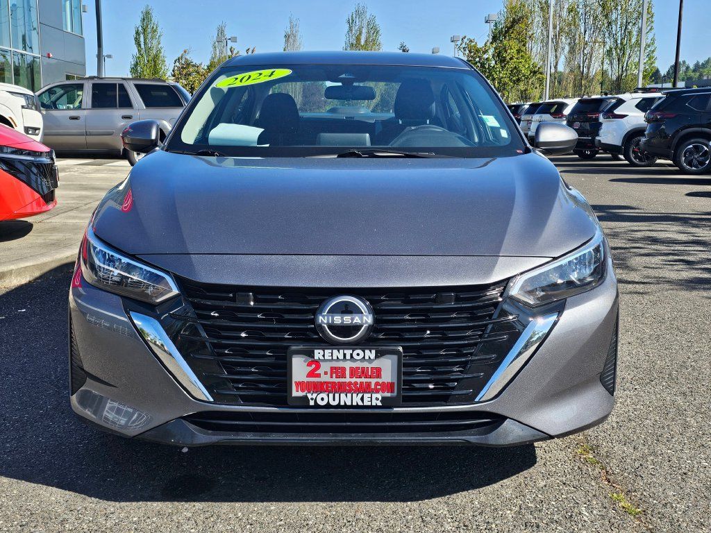 Used 2024 Nissan Sentra SV FWD image 2