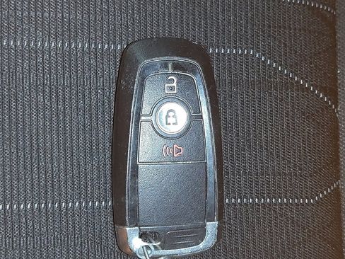 Used 2020 Ford EcoSport SE w/ SE Convenience Package image 32